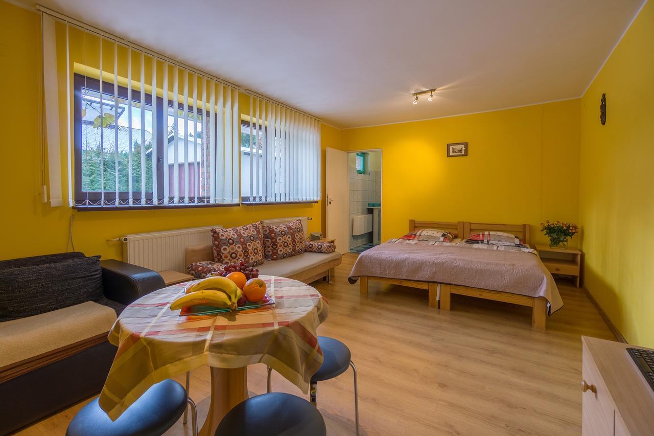 Relaks Bed & Breakfast Шклярска Поремба Стая снимка